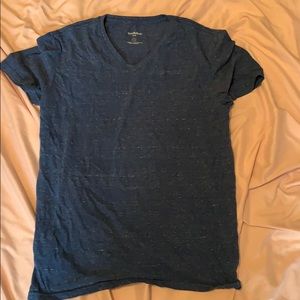Goodfellow size M V-neck